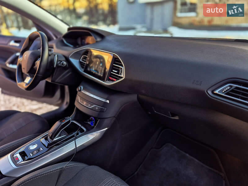 Хэтчбек Peugeot 308 2021 в Житомире фото 40 Хэтчбек Peugeot 308 2021 в Житомире