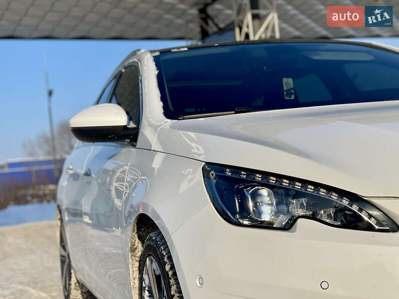 Универсал Peugeot 308 2014 в Дубно