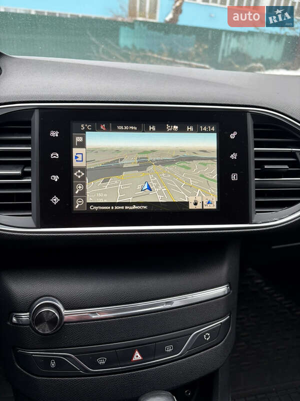 Универсал Peugeot 308 2016 в Киеве фото 8 Универсал Peugeot 308 2016 в Киеве