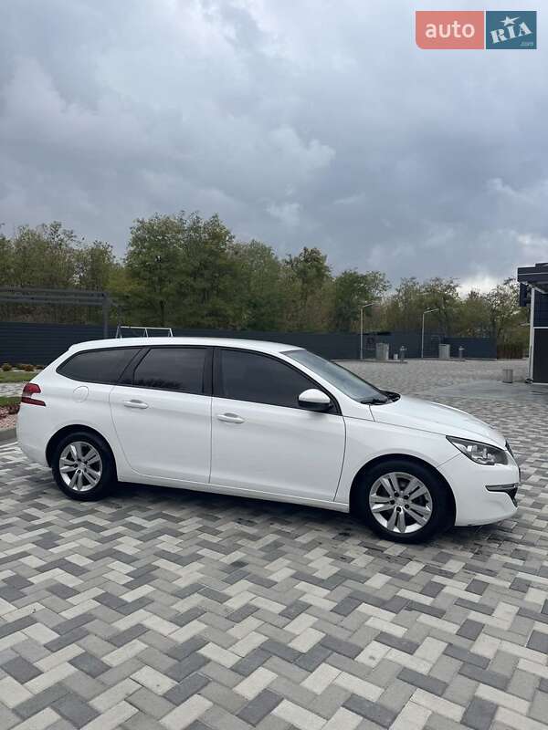 Универсал Peugeot 308 2015 в Каневе фото Универсал Peugeot 308 2015 в Каневе