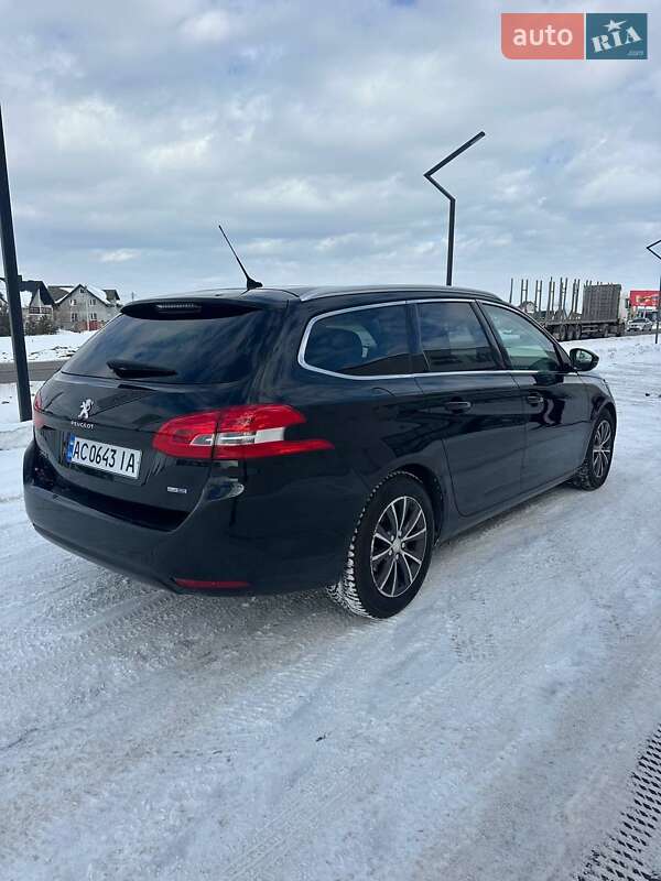 Универсал Peugeot 308 2015 в Луцке