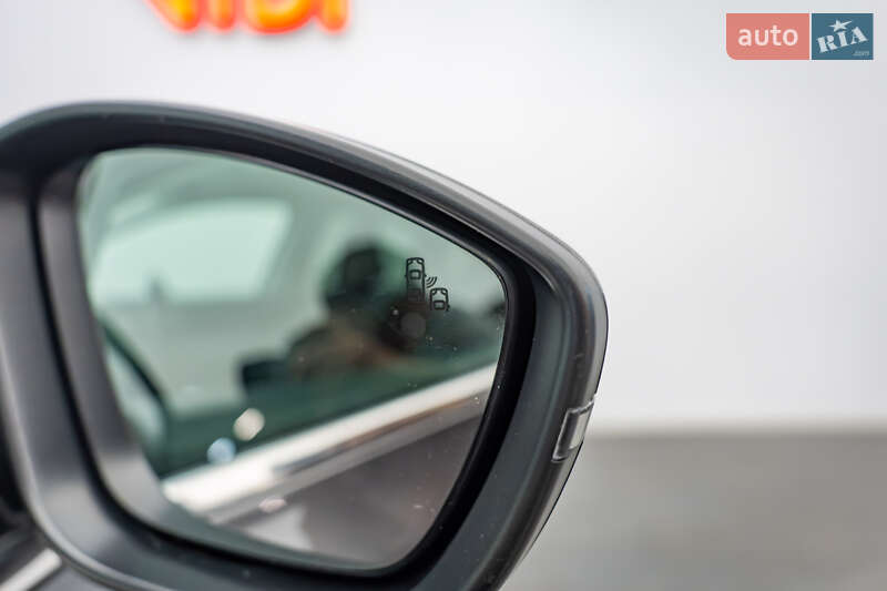 Универсал Peugeot 308 2017 в Киеве