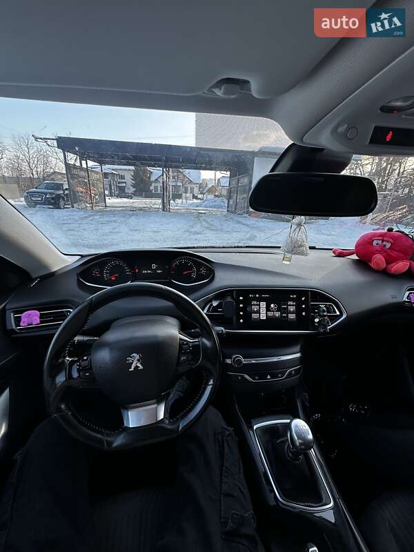 Универсал Peugeot 308 2015 в Ивано-Франковске фото 9 Универсал Peugeot 308 2015 в Ивано-Франковске