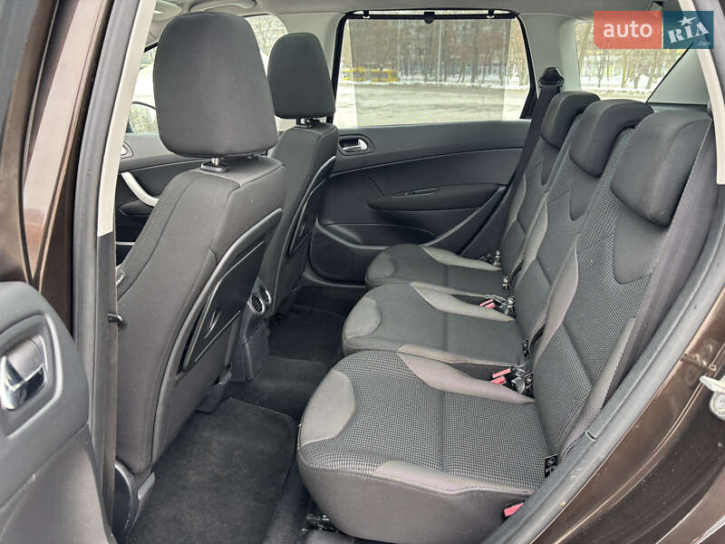 Универсал Peugeot 308 2012 в Киеве