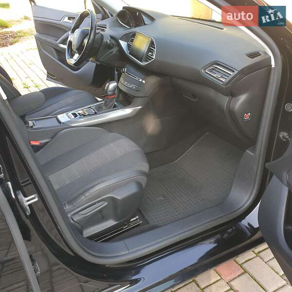 Универсал Peugeot 308 2017 в Луцке