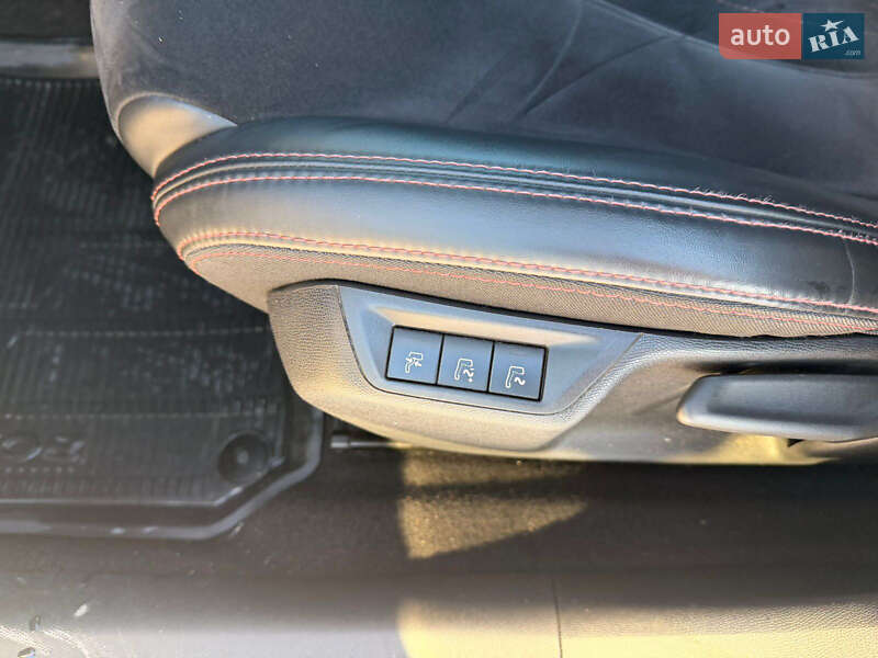 Универсал Peugeot 308 2015 в Тернополе