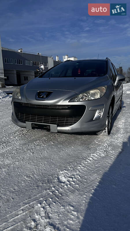Хэтчбек Peugeot 308 2010 в Киеве