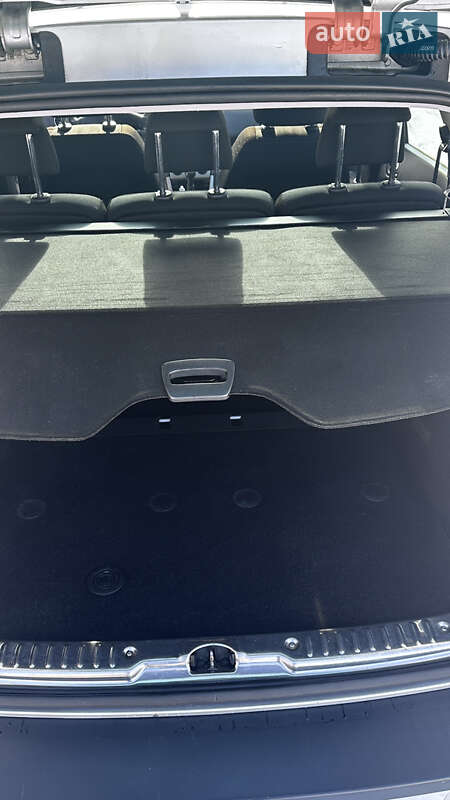 Хэтчбек Peugeot 308 2010 в Киеве