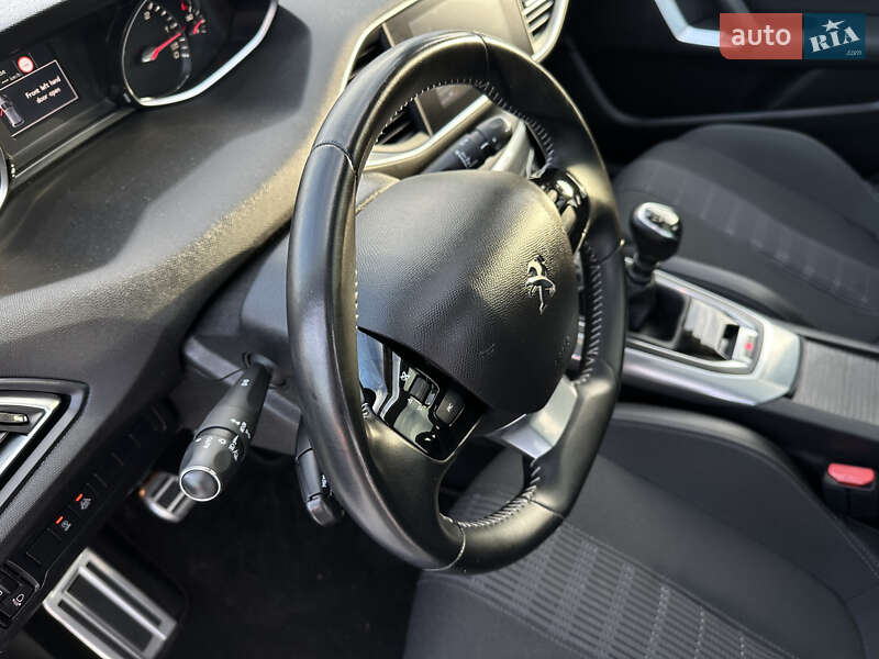 Универсал Peugeot 308 2020 в Львове