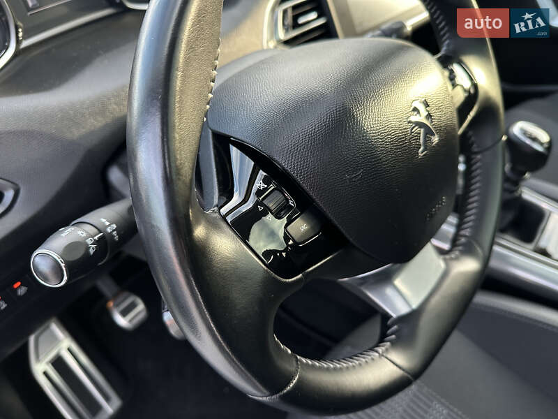 Универсал Peugeot 308 2020 в Львове