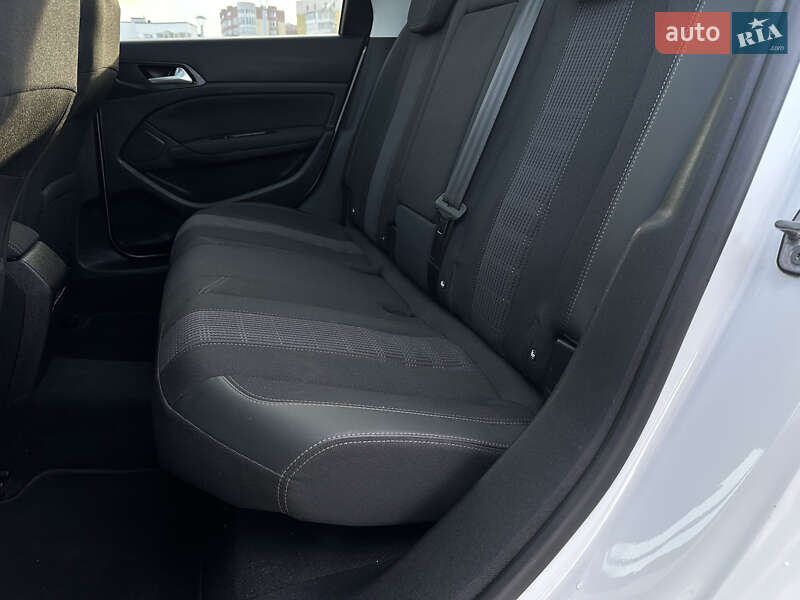 Универсал Peugeot 308 2020 в Львове