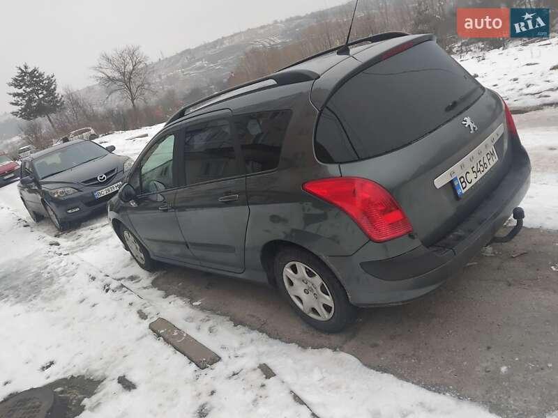Универсал Peugeot 308 2008 в Старом Самборе