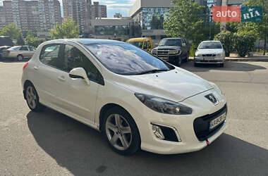 Хетчбек Peugeot 308 2012 в Києві
