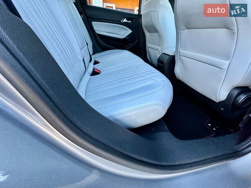 Универсал Peugeot 308 2020 в Самборе