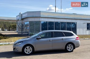 Универсал Peugeot 308 2015 в Костополе