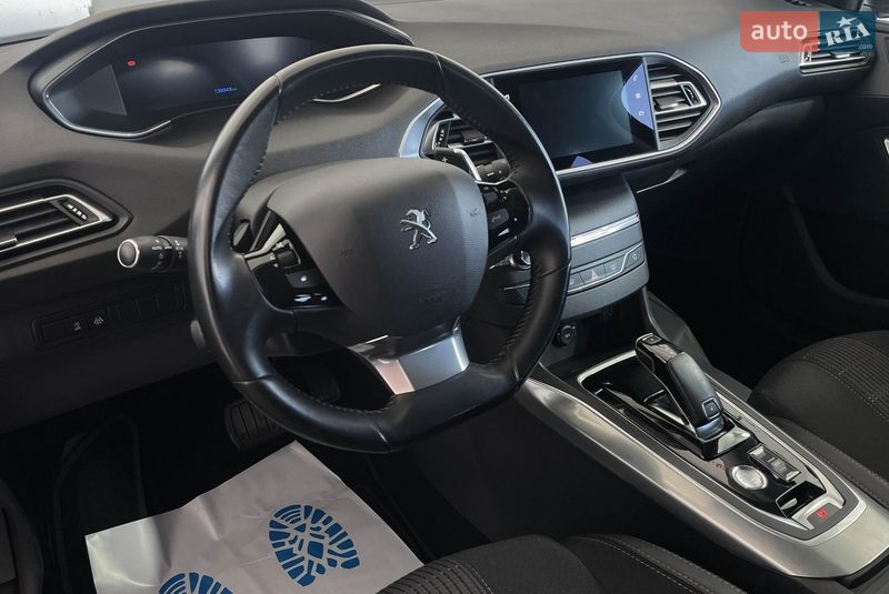 Универсал Peugeot 308 2021 в Львове