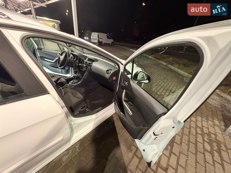 Универсал Peugeot 308 2013 в Киеве