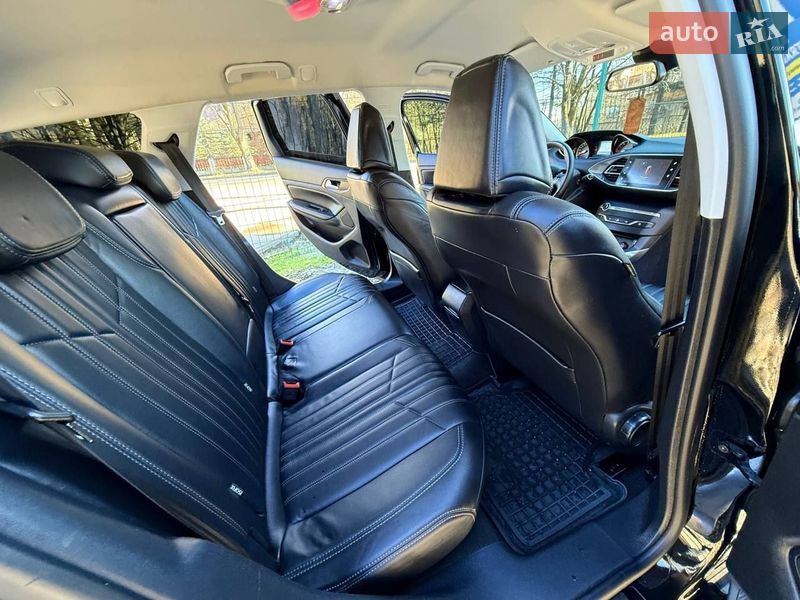 Универсал Peugeot 308 2015 в Трускавце