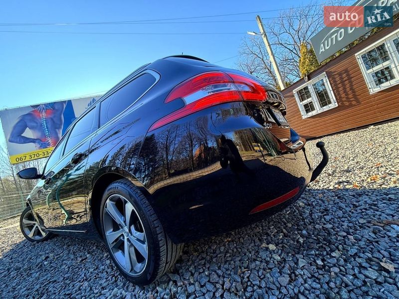 Универсал Peugeot 308 2015 в Трускавце