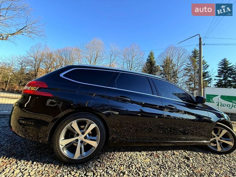 Универсал Peugeot 308 2015 в Трускавце