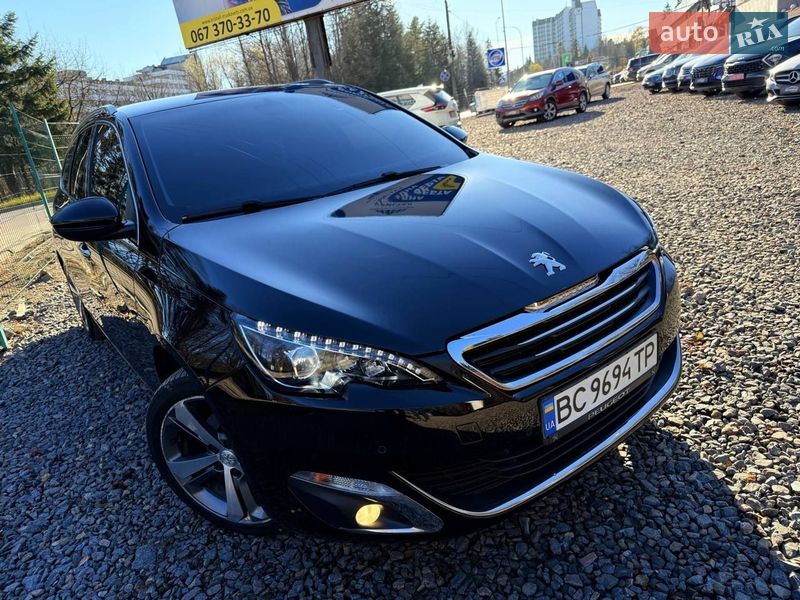 Универсал Peugeot 308 2015 в Трускавце