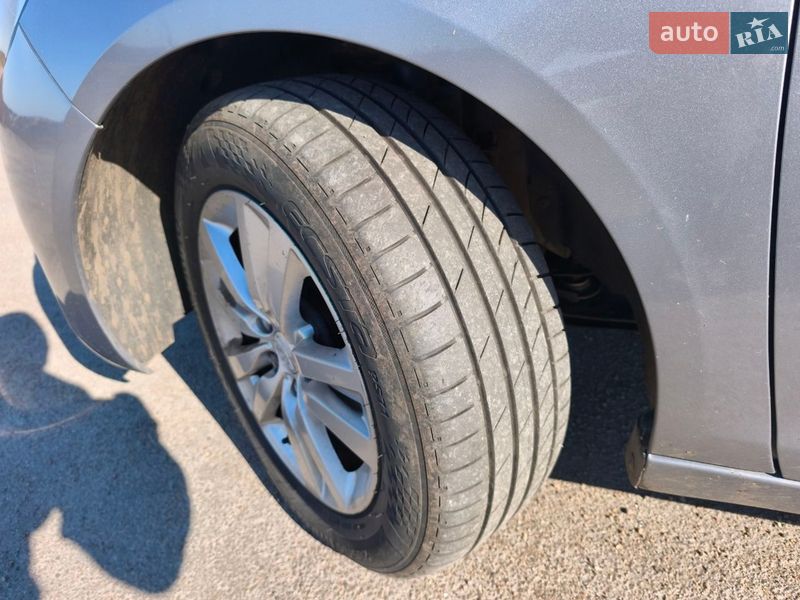 Универсал Peugeot 308 2015 в Компанеевке