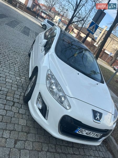 Хэтчбек Peugeot 308 2012 в Львове