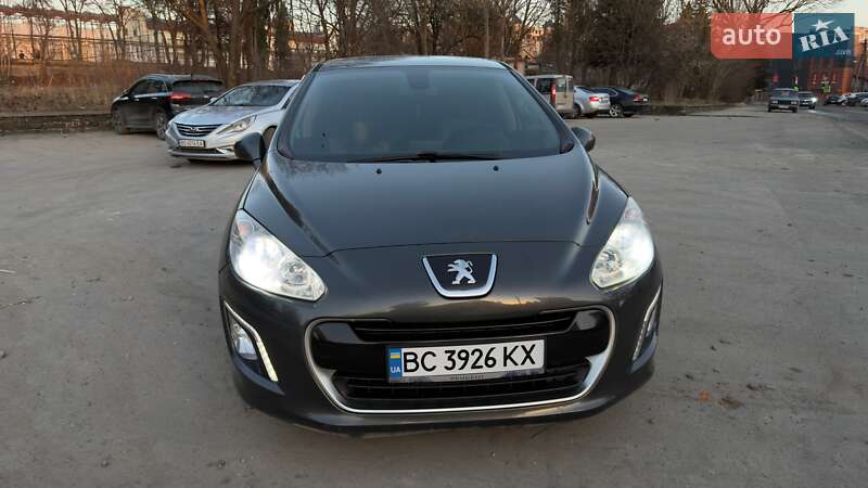 Хетчбек Peugeot 308 2012 в Тернополі
