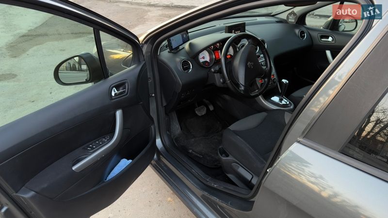 Хетчбек Peugeot 308 2012 в Тернополі