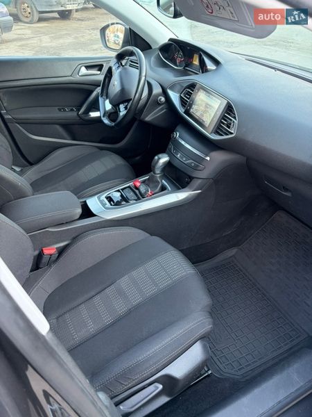 Универсал Peugeot 308 2016 в Киеве фото 6 Универсал Peugeot 308 2016 в Киеве