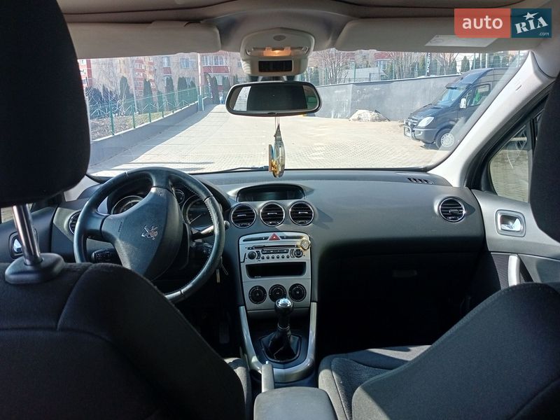 Универсал Peugeot 308 2010 в Хмельницком
