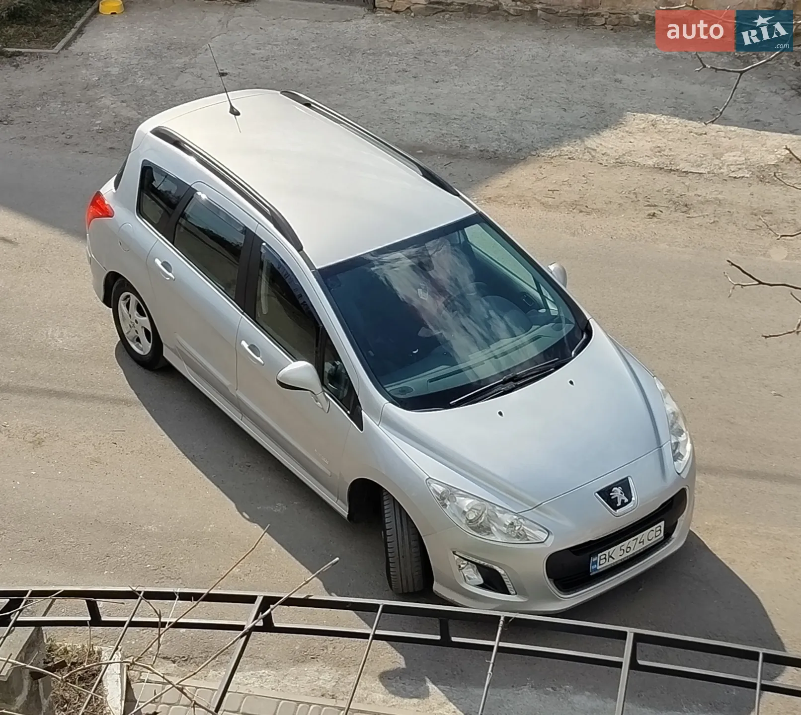 Peugeot 308 2013 VIN VF34E9HD8DS069841 фото оголошення 2 з 16