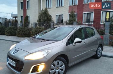 Хэтчбек Peugeot 308 2011 в Горишних Плавнях