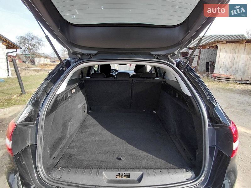 Універсал Peugeot 308 2015 в Львові