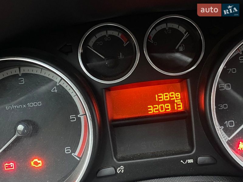 Хэтчбек Peugeot 308 2011 в Хмельницком