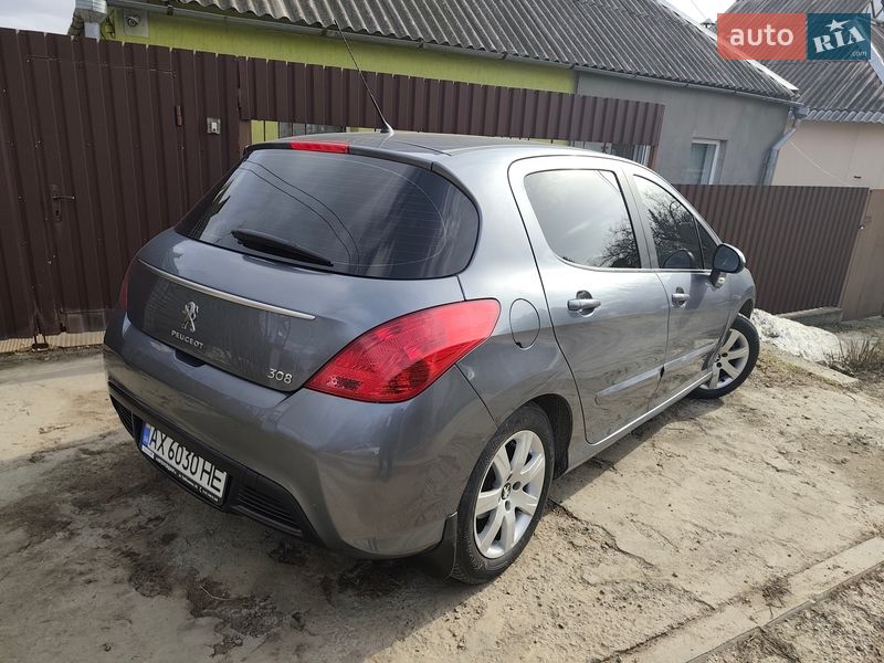 Хэтчбек Peugeot 308 2011 в Харькове