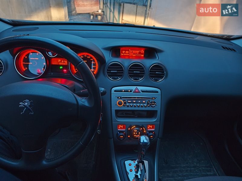 Хэтчбек Peugeot 308 2011 в Харькове