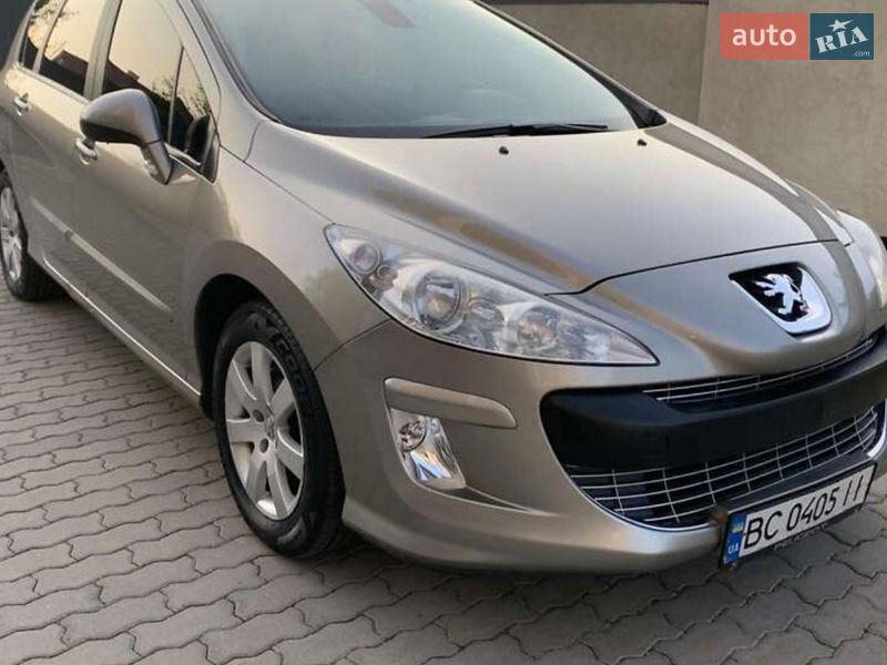 Универсал Peugeot 308 2010 в Львове