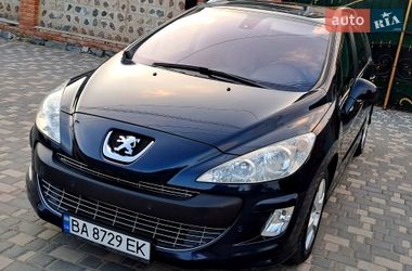 Универсал Peugeot 308 2010 в Кропивницком