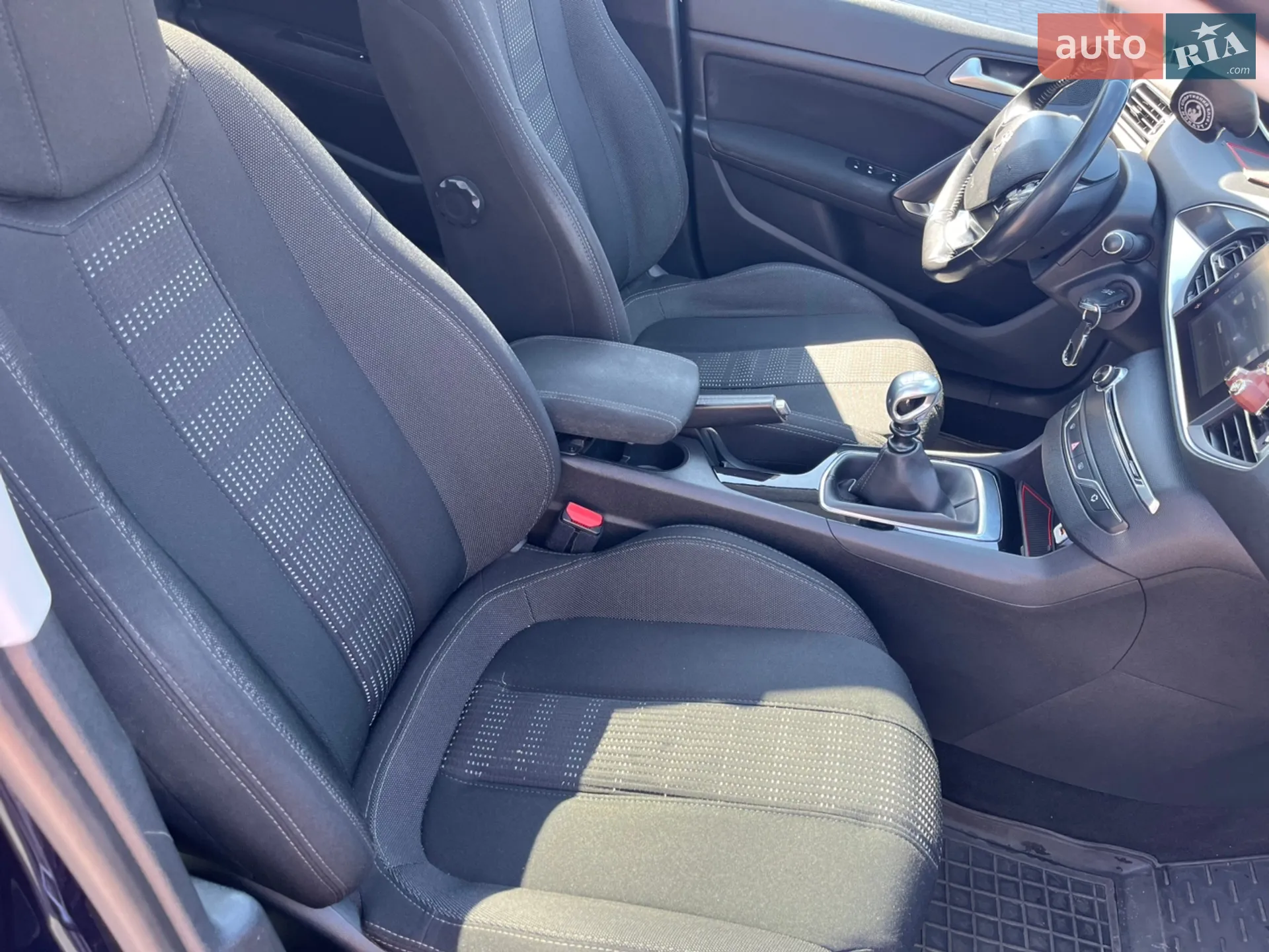 2015 Peugeot 308 - мініатюра 12