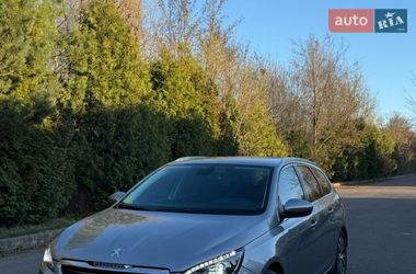 Універсал Peugeot 308 2014 в Рівному
