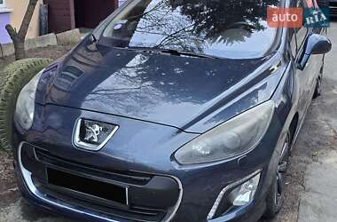 Хэтчбек Peugeot 308 2011 в Киеве
