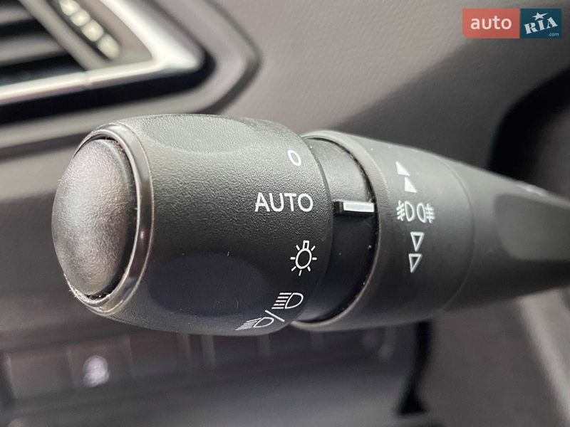 Универсал Peugeot 308 2019 в Львове