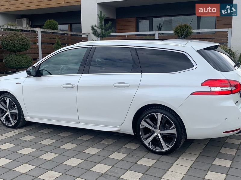 Универсал Peugeot 308 2017 в Стрые