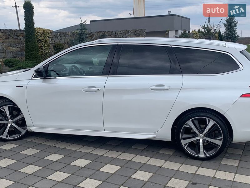 Универсал Peugeot 308 2017 в Стрые