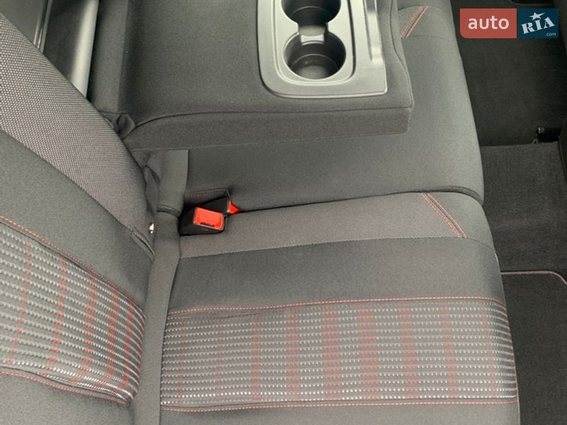 Универсал Peugeot 308 2017 в Стрые