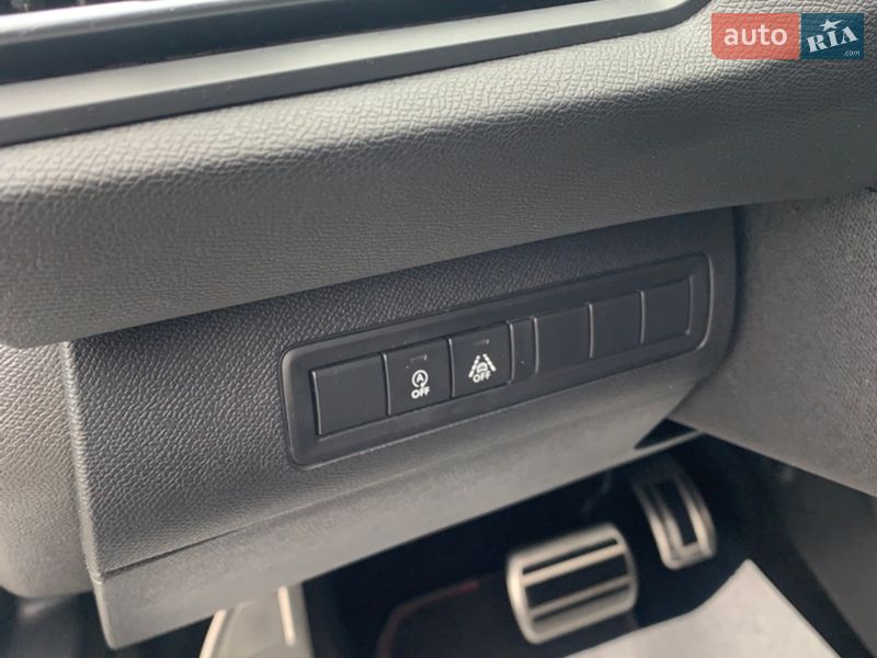 Универсал Peugeot 308 2017 в Стрые