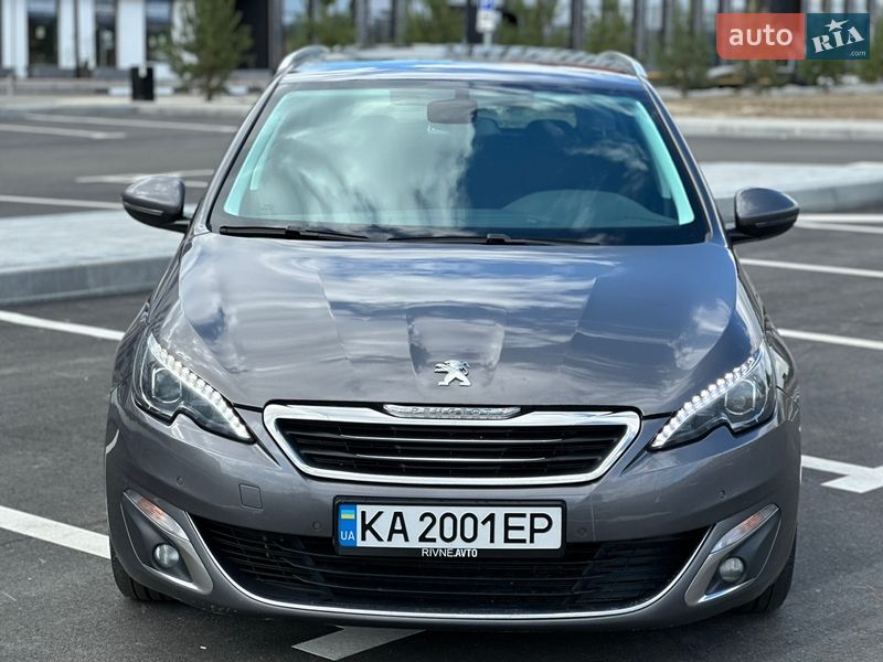 Универсал Peugeot 308 2016 в Ровно