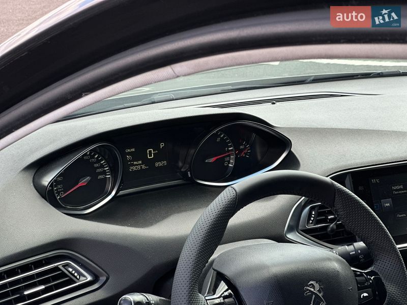 Универсал Peugeot 308 2016 в Ровно