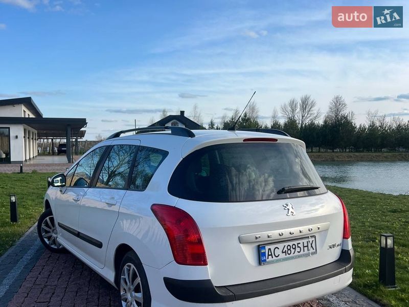 Универсал Peugeot 308 2009 в Нововолынске